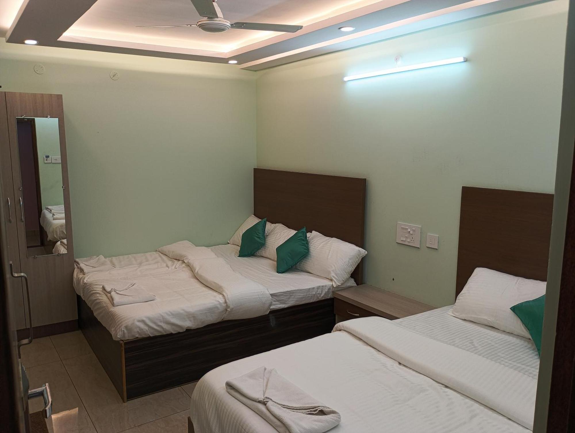 Malar Park Hotel Tiruvannāmalai Quarto foto
