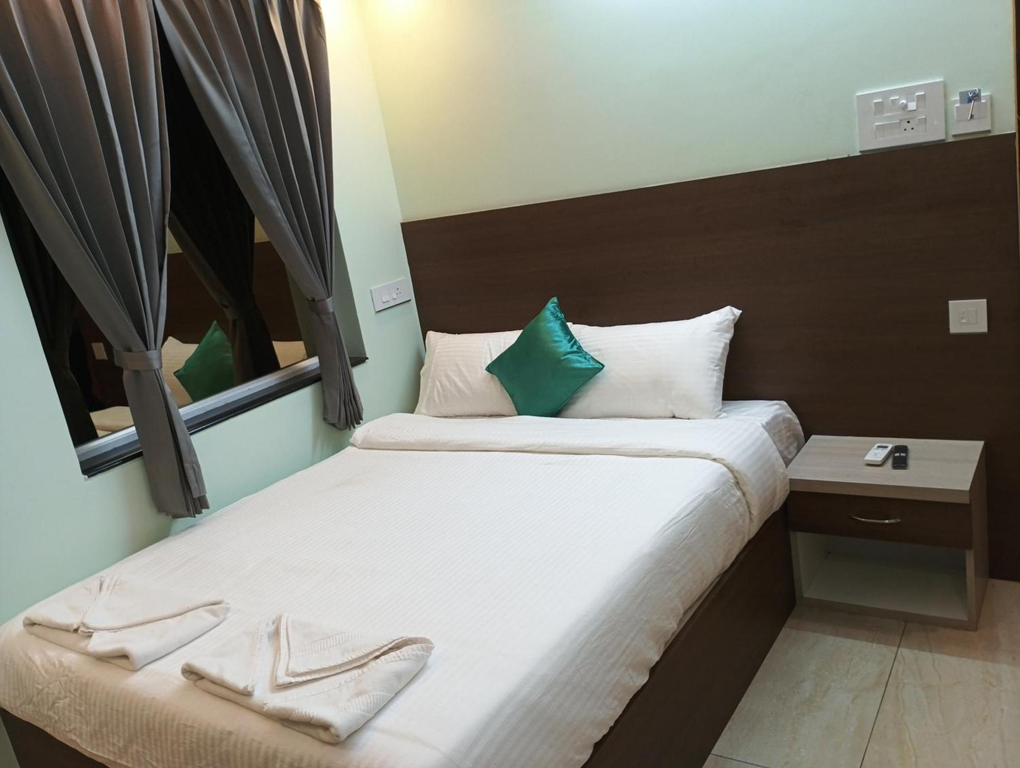 Malar Park Hotel Tiruvannāmalai Exterior foto